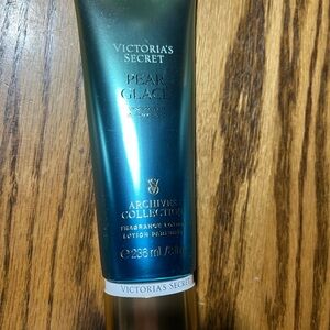 Victoria's Secret Pear Glace Moisturizer - Teal and Gold